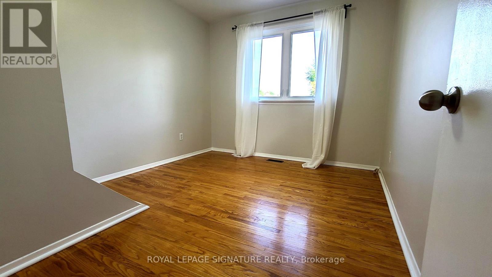 10 Painswick Crescent, Toronto, Ontario  M2J 3M6 - Photo 10 - C12186512