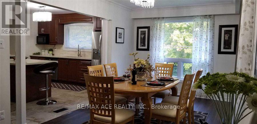 14 Hillock Place, Toronto, Ontario  M1J 2Y7 - Photo 3 - E12076266