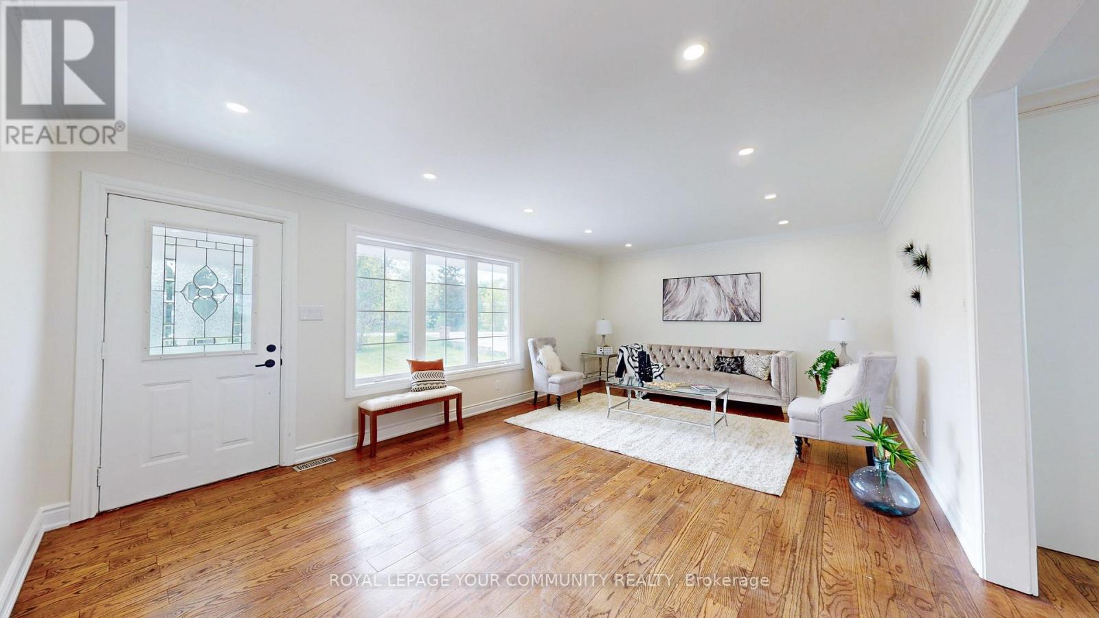 303 Morris Road, Bradford West Gwillimbury, Ontario  L3Z 3H4 - Photo 10 - N12178323