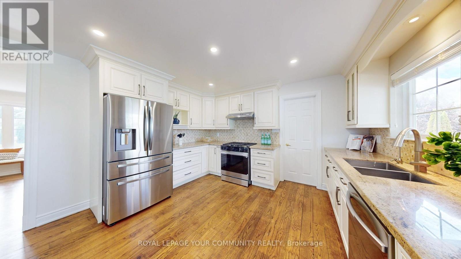 303 Morris Road, Bradford West Gwillimbury, Ontario  L3Z 3H4 - Photo 15 - N12178323