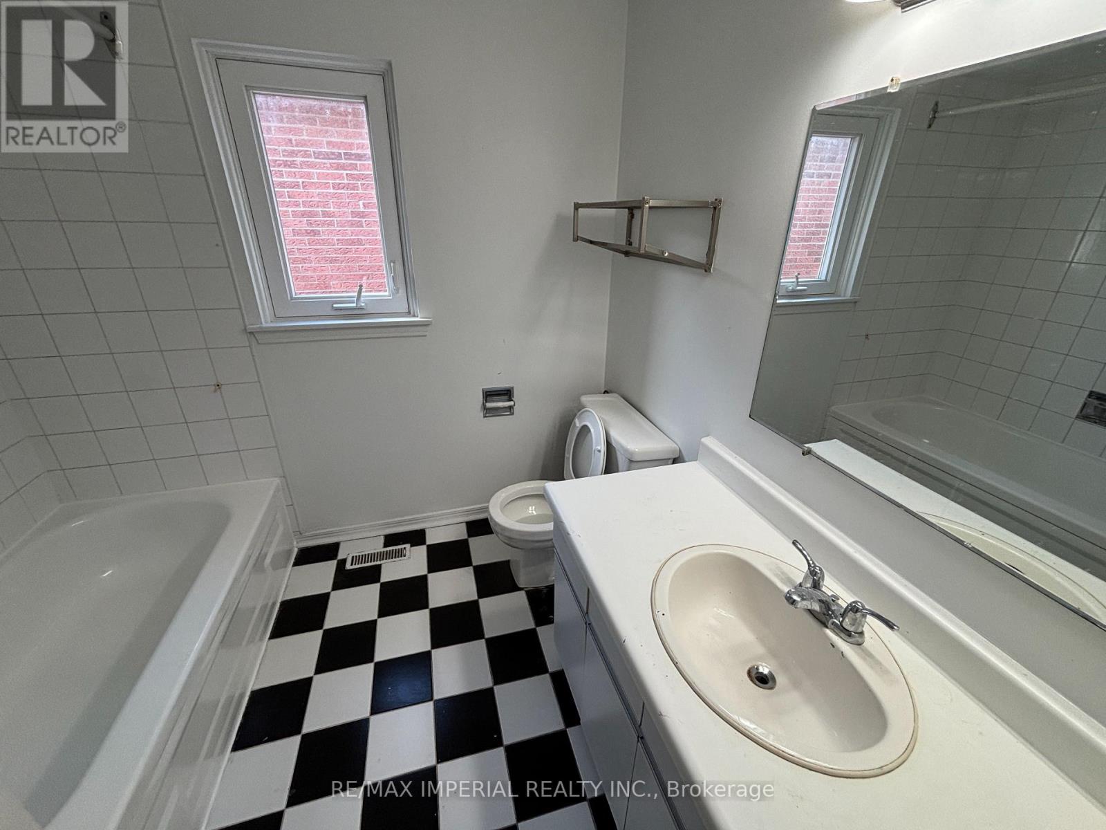 98 Mcmorran Crescent, Vaughan, Ontario  L4J 2Y2 - Photo 21 - N12186499