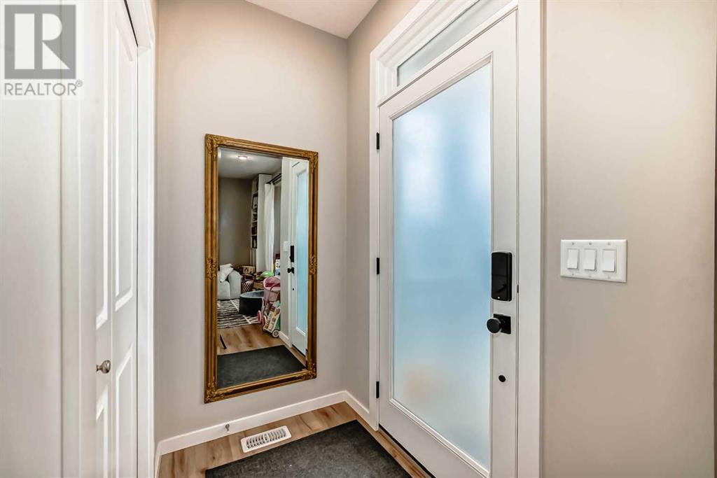 Property at 225 Walcrest Way SE image 4