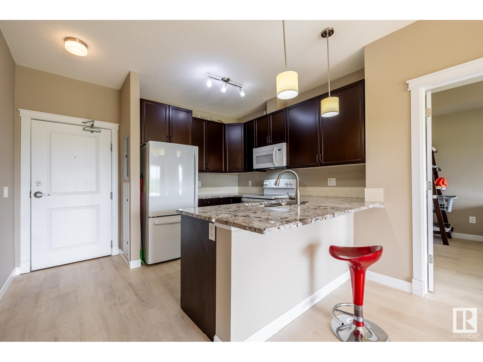 #413 3715 Whitelaw Ln Nw, Edmonton, Alberta  T6W 2C3 - Photo 3 - E4436909