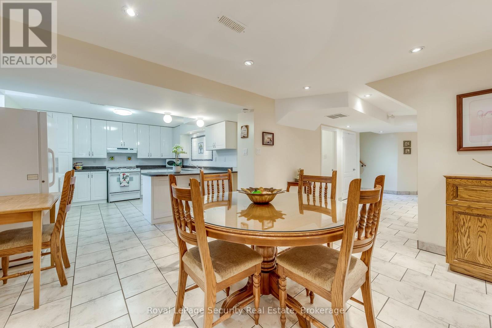 32 Odeon Street, Brampton, Ontario  L6P 1V3 - Photo 41 - W12186521