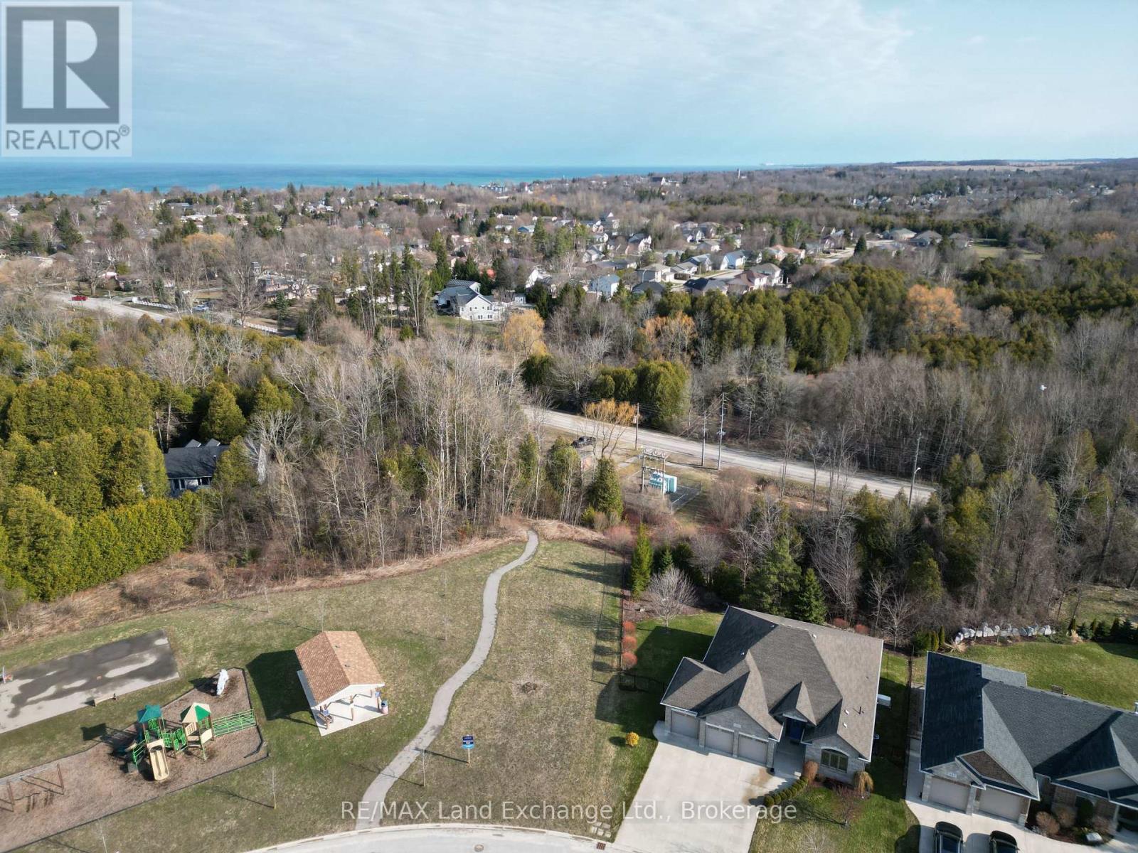 441 Mccullough Crescent, Kincardine, Ontario  N2Z 0A8 - Photo 42 - X12082564