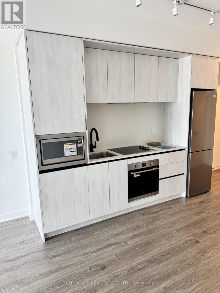 416 - 2495 Eglinton Avenue N, Mississauga, Ontario  L5M 2T2 - Photo 3 - W12186505