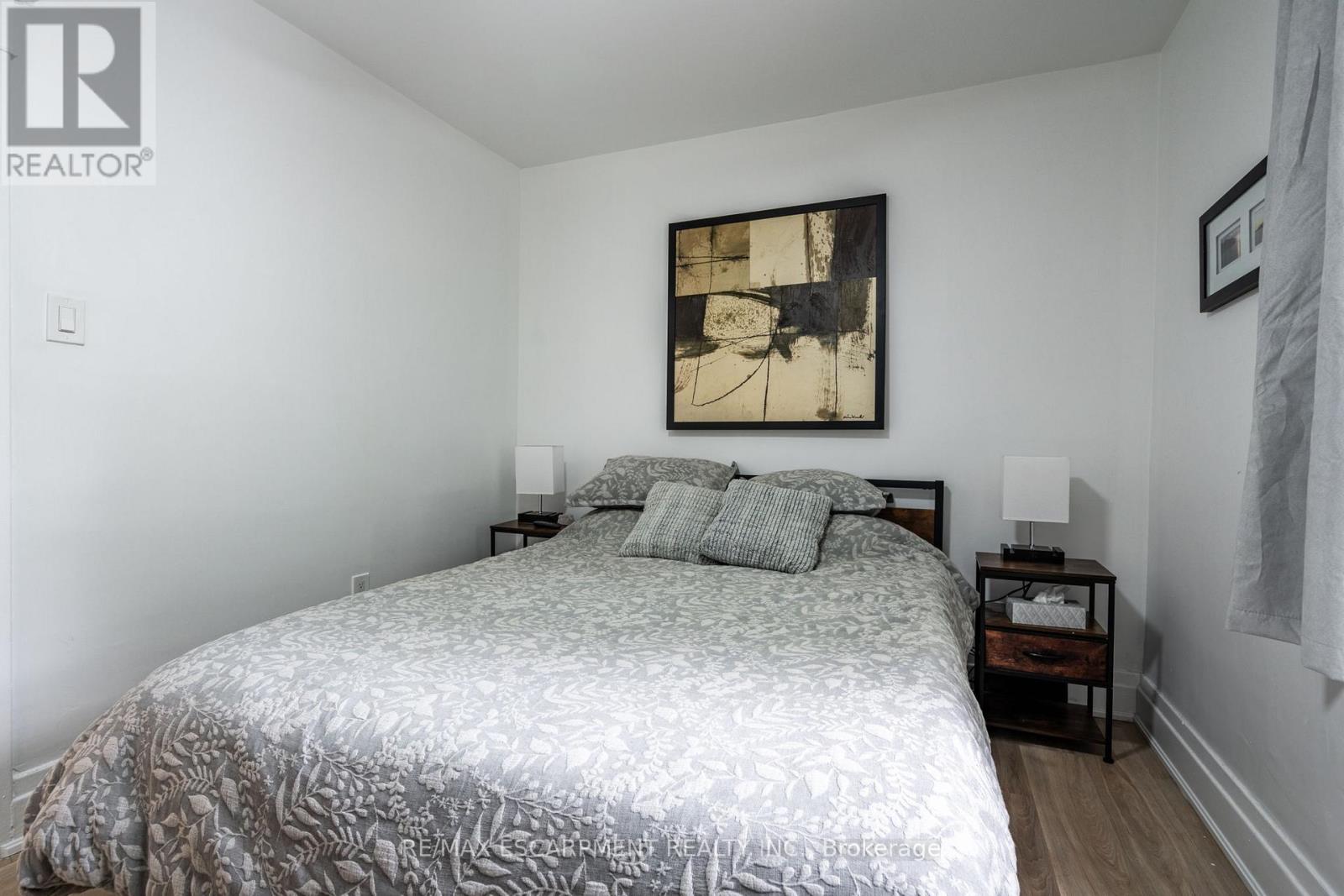172 Pine Street S, Thorold (Thorold Downtown), Ontario  L2V 3M4 - Photo 22 - X12186495