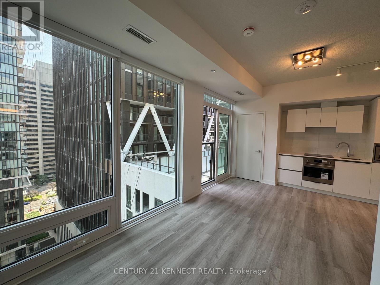 1315 - 121 St. Patrick Street, Toronto, Ontario  M5T 0B8 - Photo 6 - C12186543