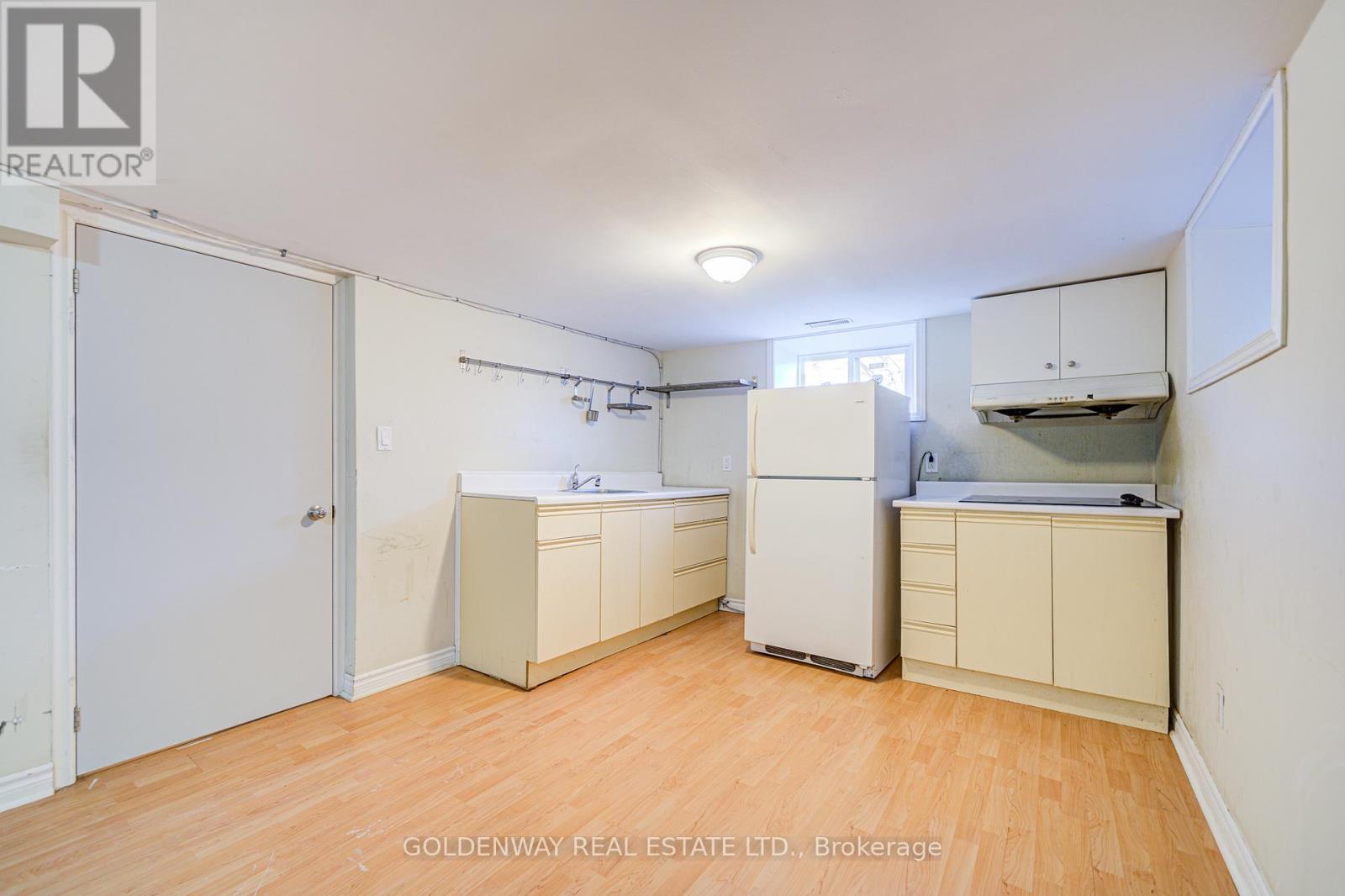211 Pemberton Avenue, Toronto, Ontario  M2M 1Y9 - Photo 37 - C12186550