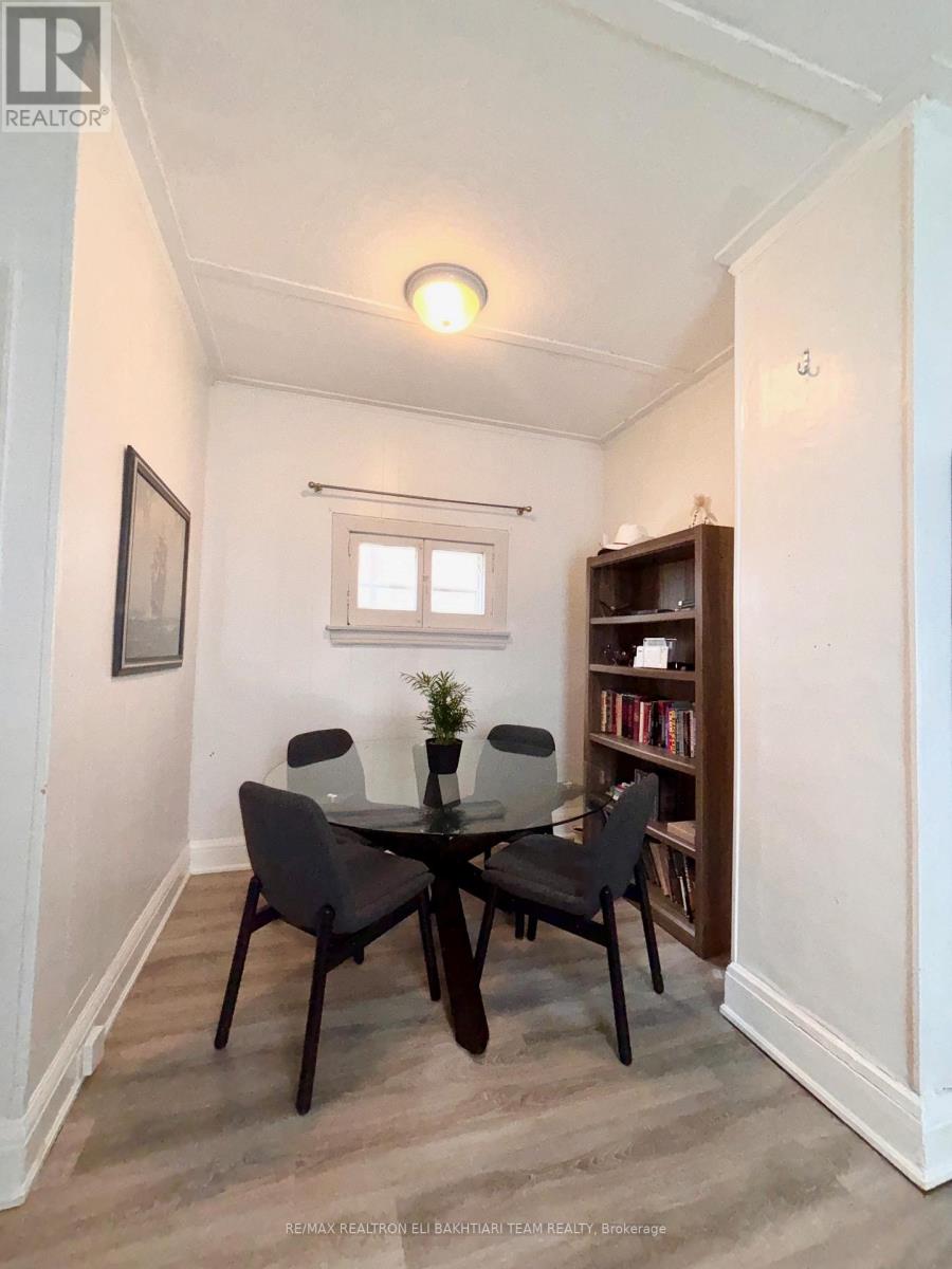 43 King Edward Avenue, Toronto, Ontario  M4C 5J5 - Photo 12 - E12177106