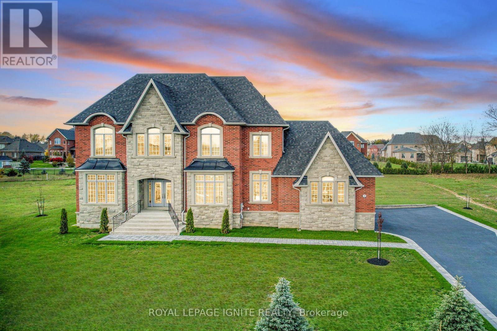 Property at 23 SPRUCEVIEW PLACE image 1