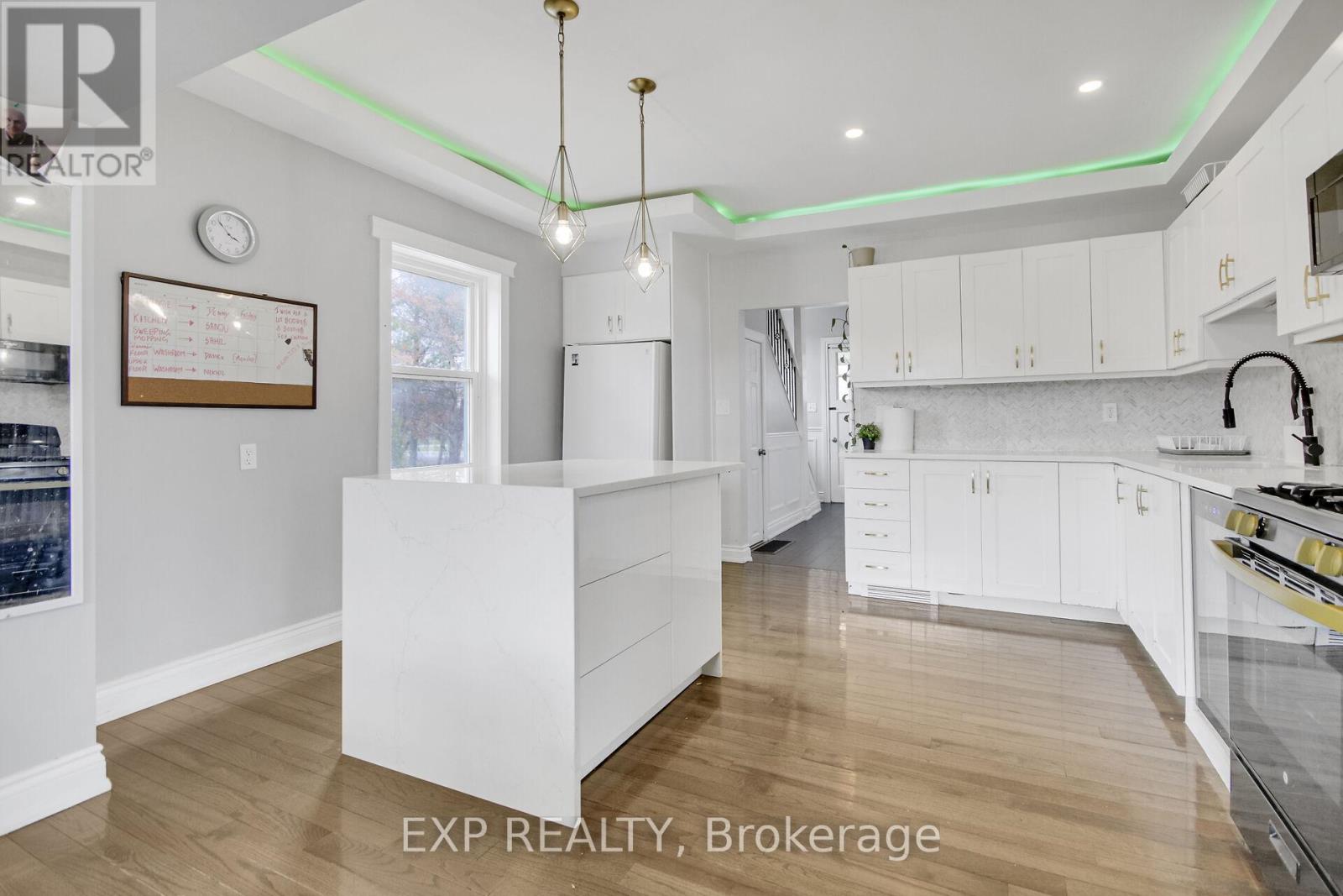 Property at 1558 STAGECOACH ROAD image 4