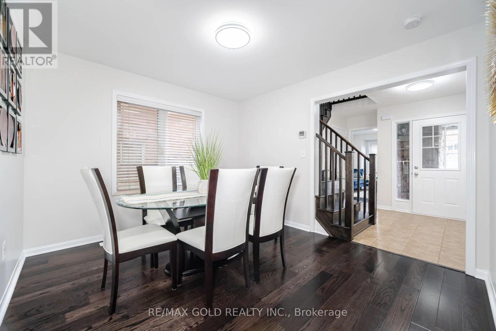 14 Apple Valley Way, Brampton (Bram East), Ontario  L6P 3P8 - Photo 7 - W12186558