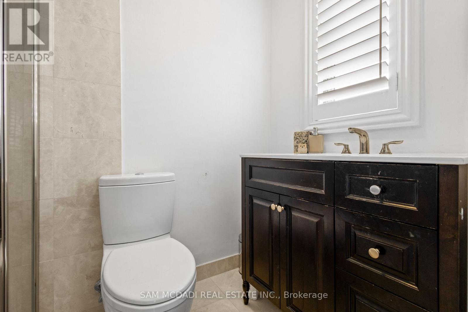 492 Country Club Crescent, Mississauga, Ontario  L5J 2R2 - Photo 30 - W12186561