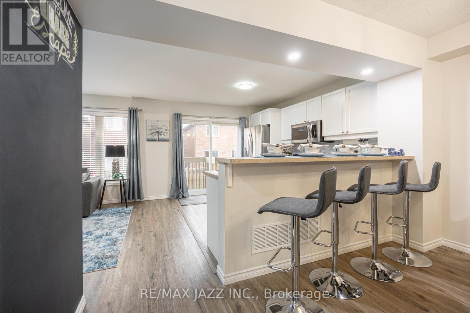 1869 Liatris Drive, Pickering, Ontario  L1X 0A4 - Photo 4 - E12181106