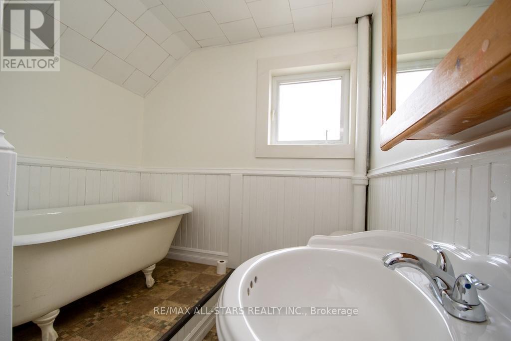 93 Adelaide Street N, Kawartha Lakes, Ontario  K9V 4L4 - Photo 25 - X12186601