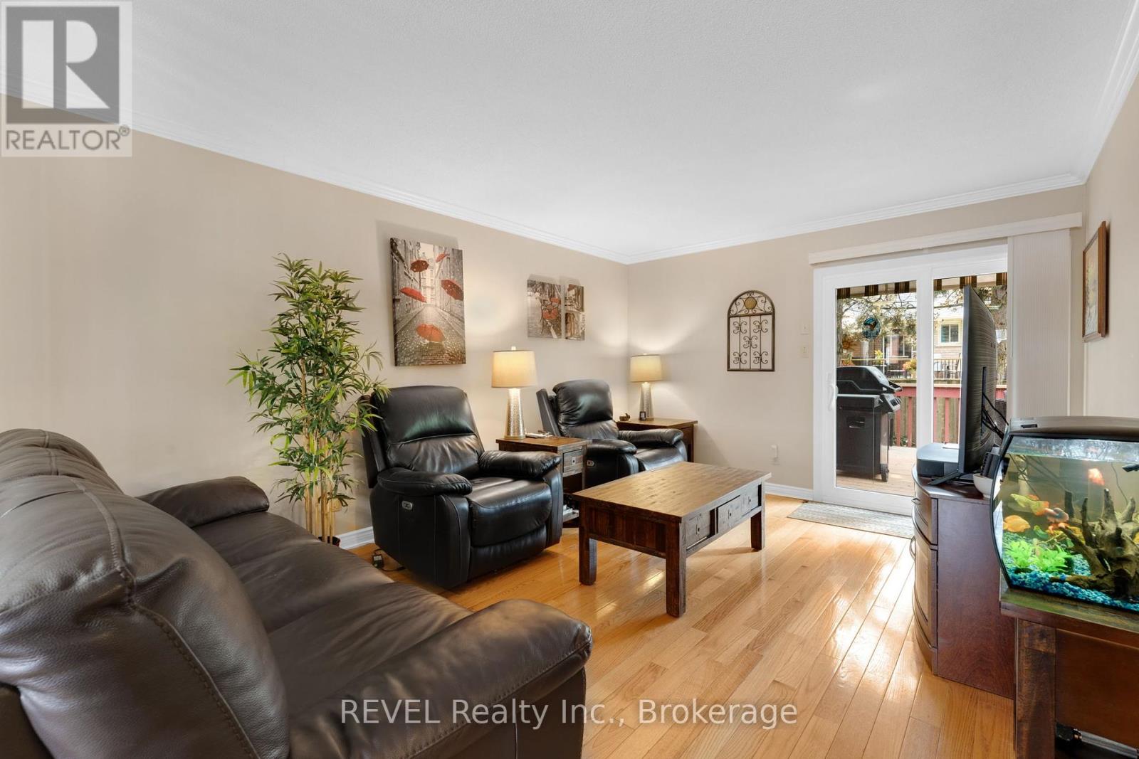 20 - 10 Wentworth Drive, Grimsby, Ontario  L3M 5G3 - Photo 11 - X12185125