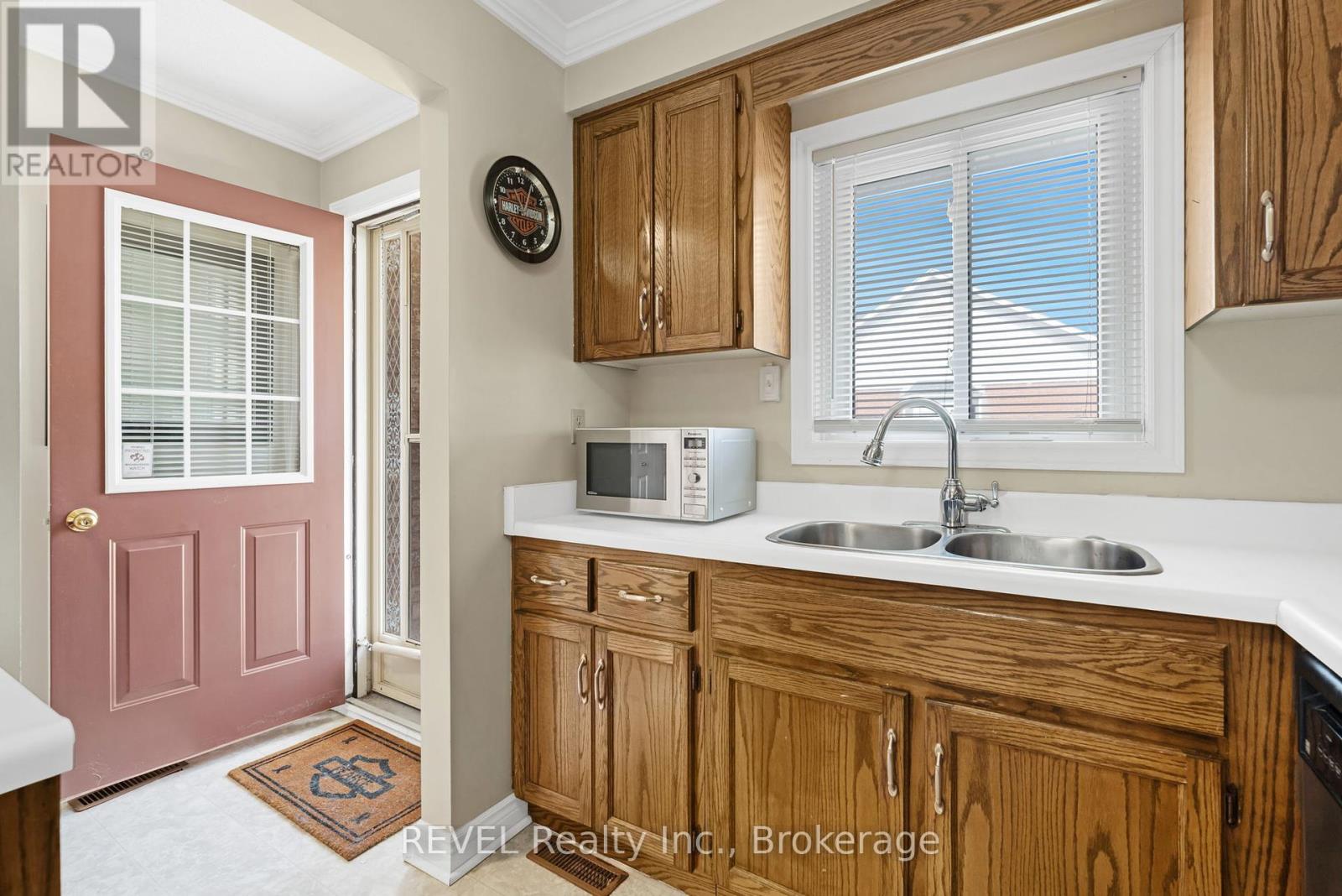 Property at 20 - 10 WENTWORTH DRIVE image 3