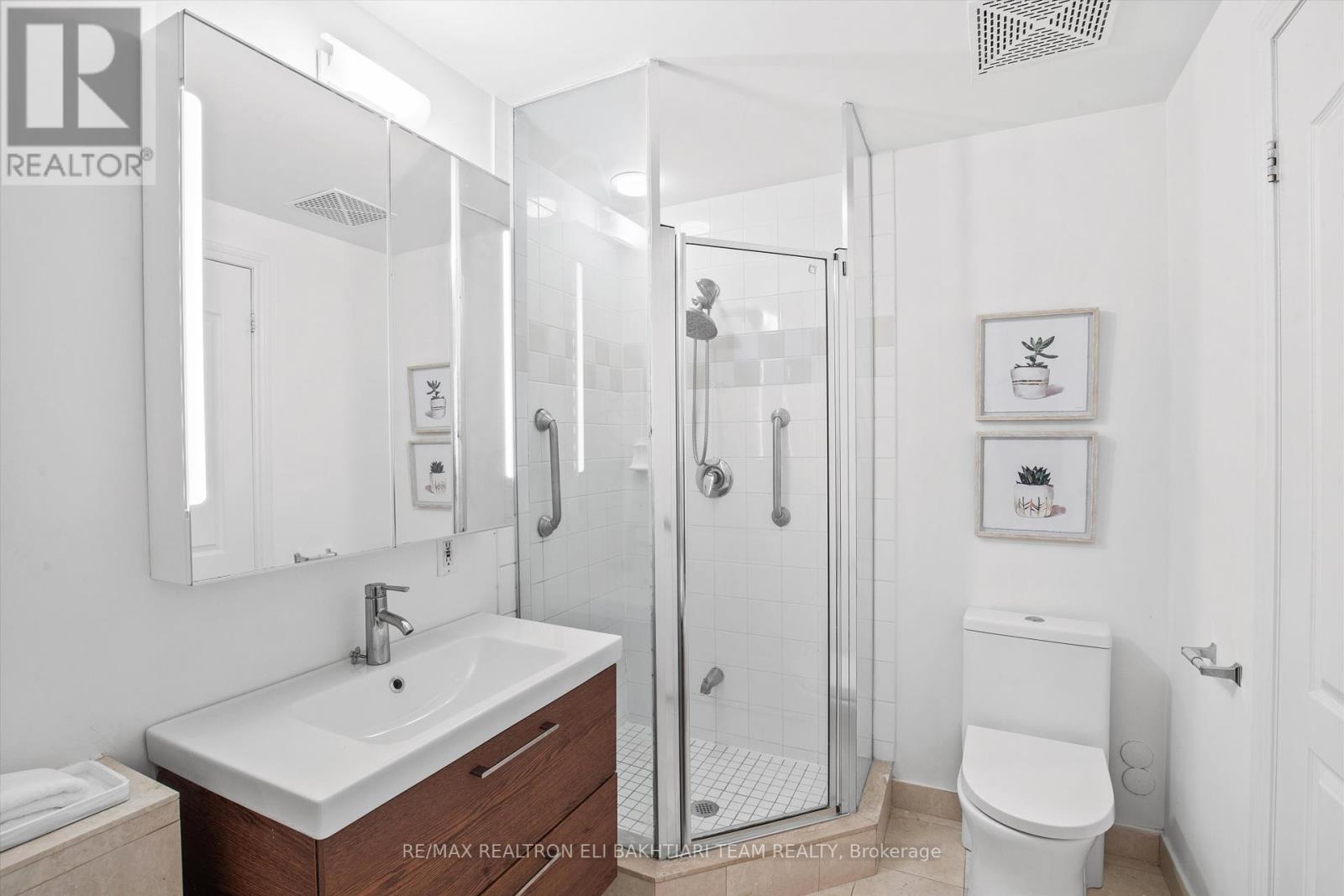 618 - 11 William Carson Crescent, Toronto, Ontario  M2P 2G1 - Photo 19 - C12178295