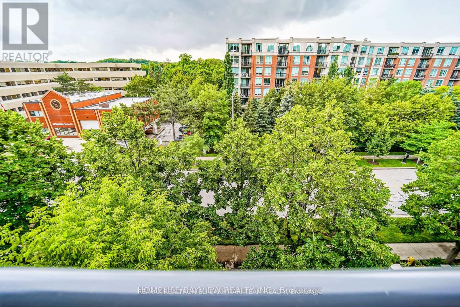 618 - 11 William Carson Crescent, Toronto, Ontario  M2P 2G1 - Photo 27 - C12178295