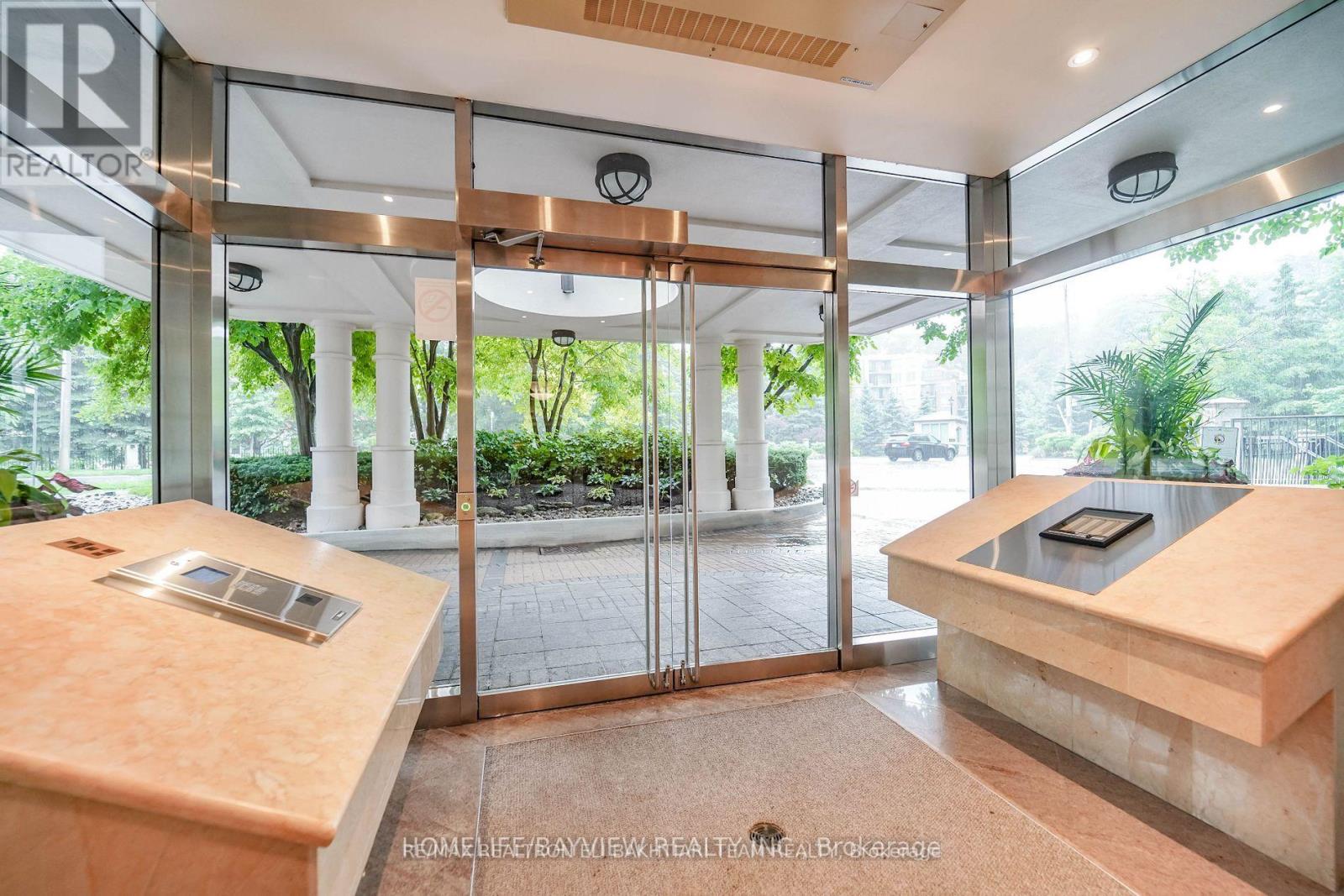 618 - 11 William Carson Crescent, Toronto, Ontario  M2P 2G1 - Photo 7 - C12178295