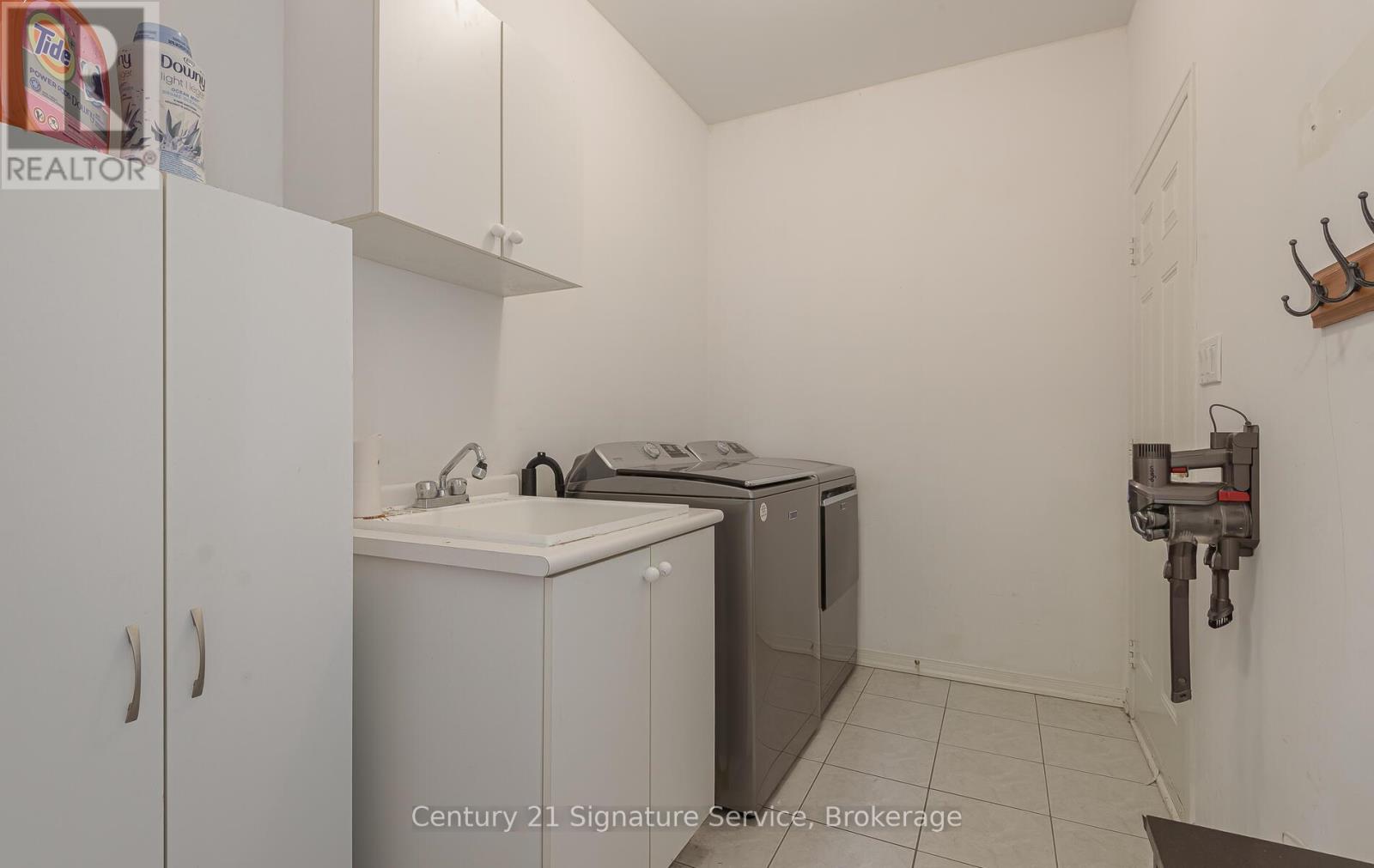 162 Lavery Heights, Milton, Ontario  L9T 0V4 - Photo 21 - W12184877