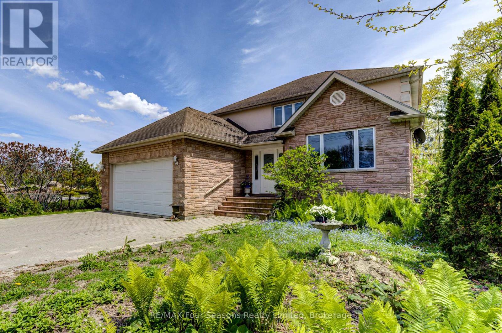 243 RIVER ROAD E, Wasaga Beach, Ontario
