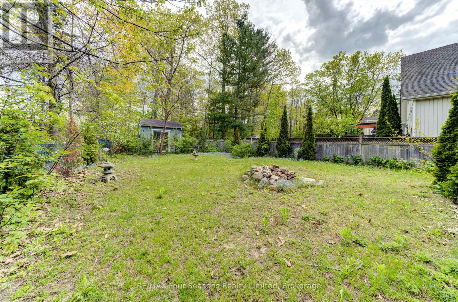 243 River Road E, Wasaga Beach, Ontario  L9Z 2L1 - Photo 39 - S12186595