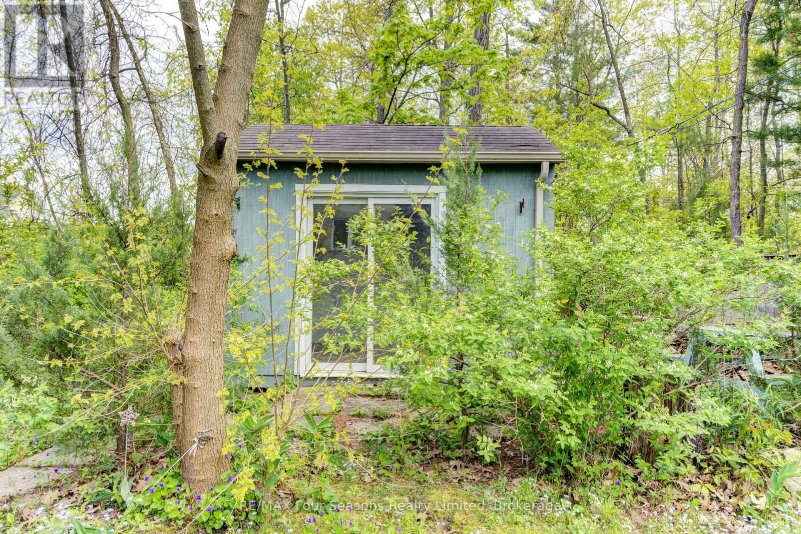 243 River Road E, Wasaga Beach, Ontario  L9Z 2L1 - Photo 41 - S12186595