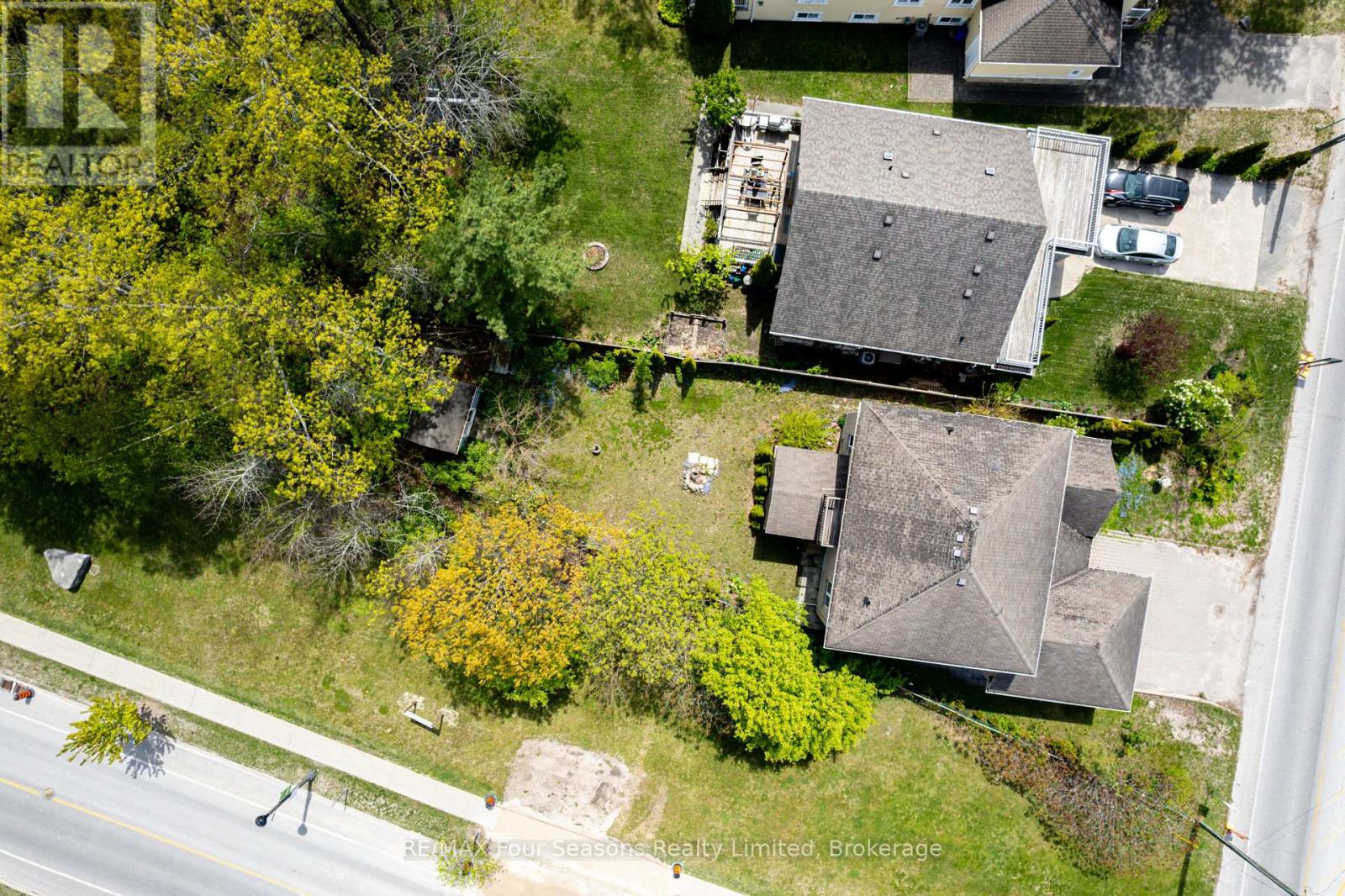 243 River Road E, Wasaga Beach, Ontario  L9Z 2L1 - Photo 43 - S12186595