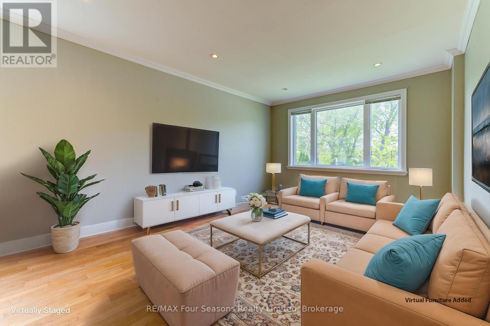 243 River Road E, Wasaga Beach, Ontario  L9Z 2L1 - Photo 6 - S12186595