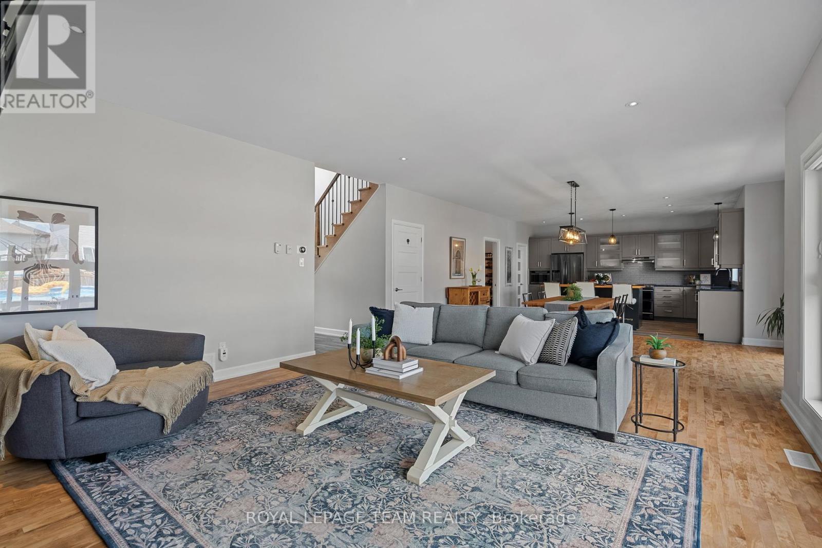 427 Provence Avenue E, Russell, Ontario  K0A 1W0 - Photo 13 - X12186614