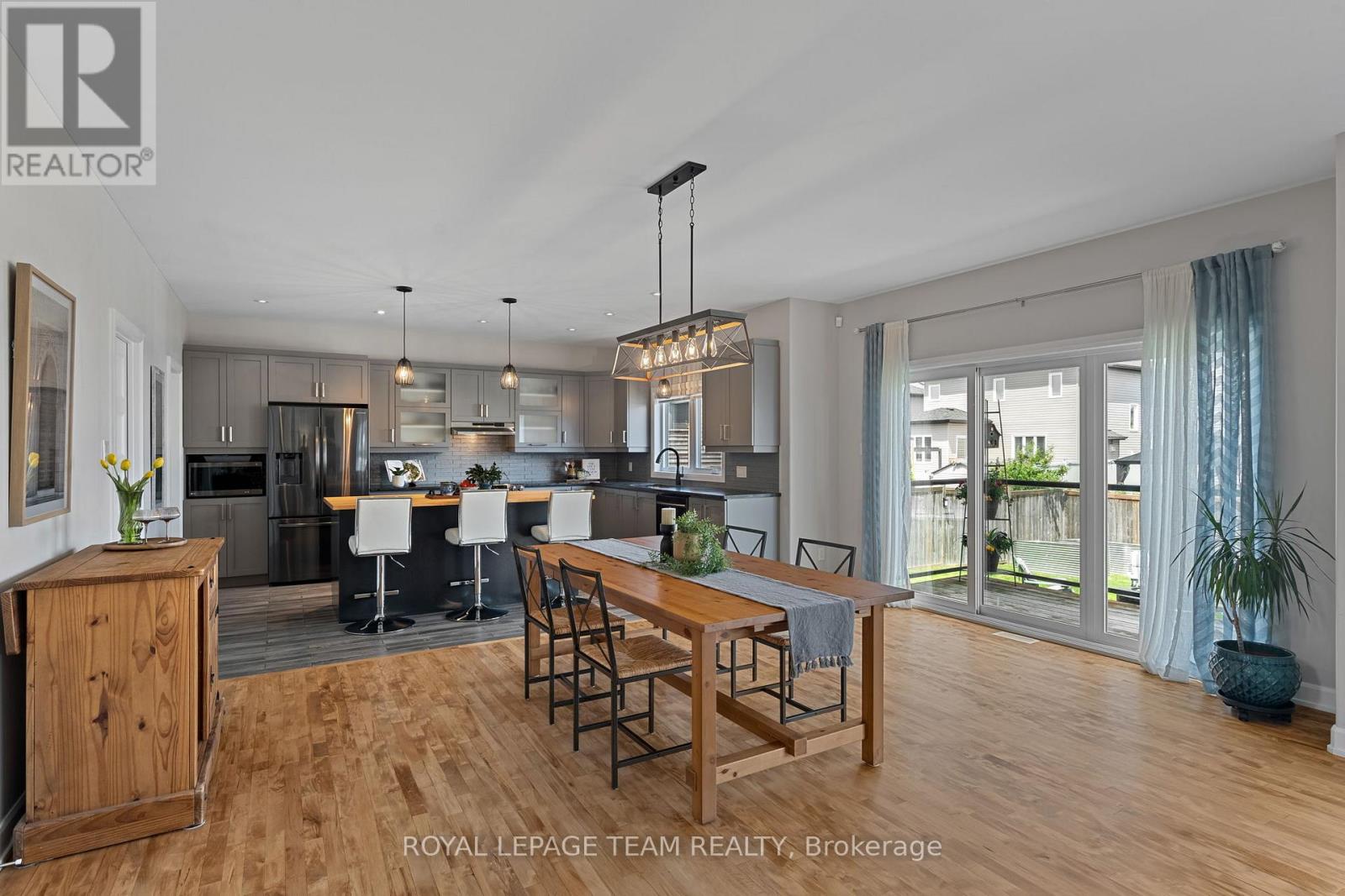 427 Provence Avenue E, Russell, Ontario  K0A 1W0 - Photo 16 - X12186614