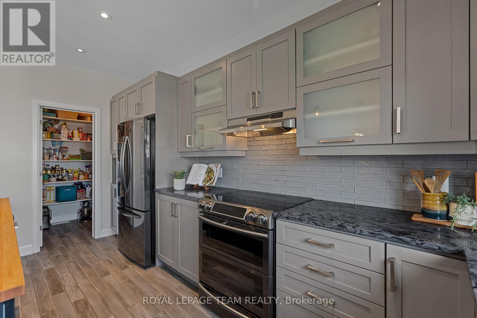 427 Provence Avenue E, Russell, Ontario  K0A 1W0 - Photo 20 - X12186614
