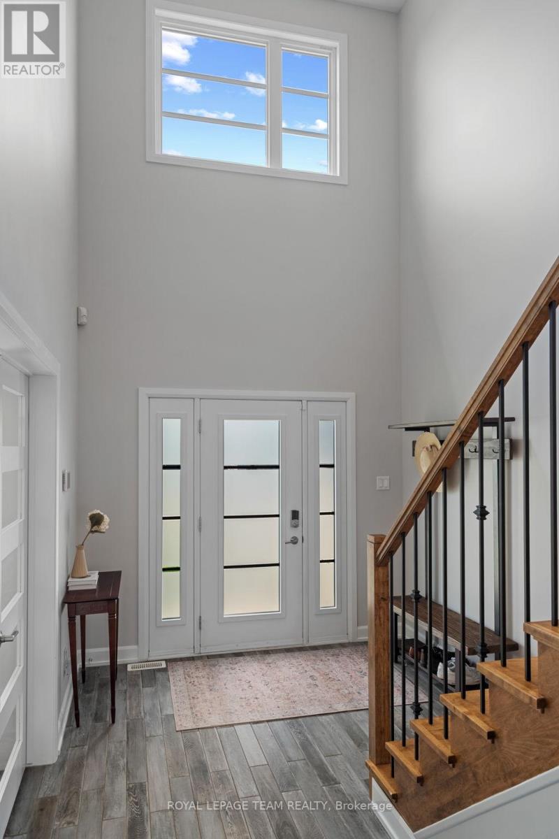 427 Provence Avenue E, Russell, Ontario  K0A 1W0 - Photo 4 - X12186614