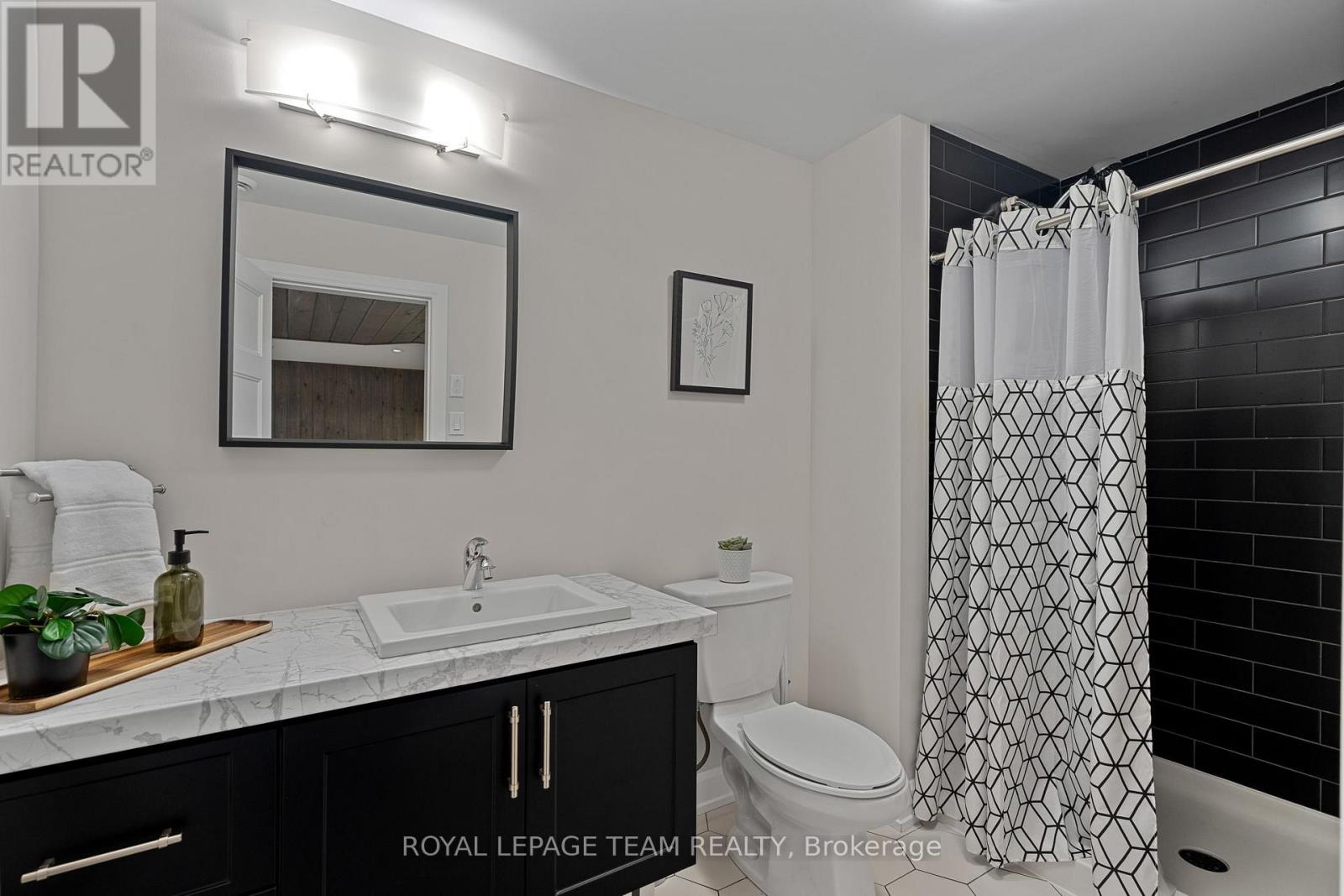 427 Provence Avenue E, Russell, Ontario  K0A 1W0 - Photo 41 - X12186614