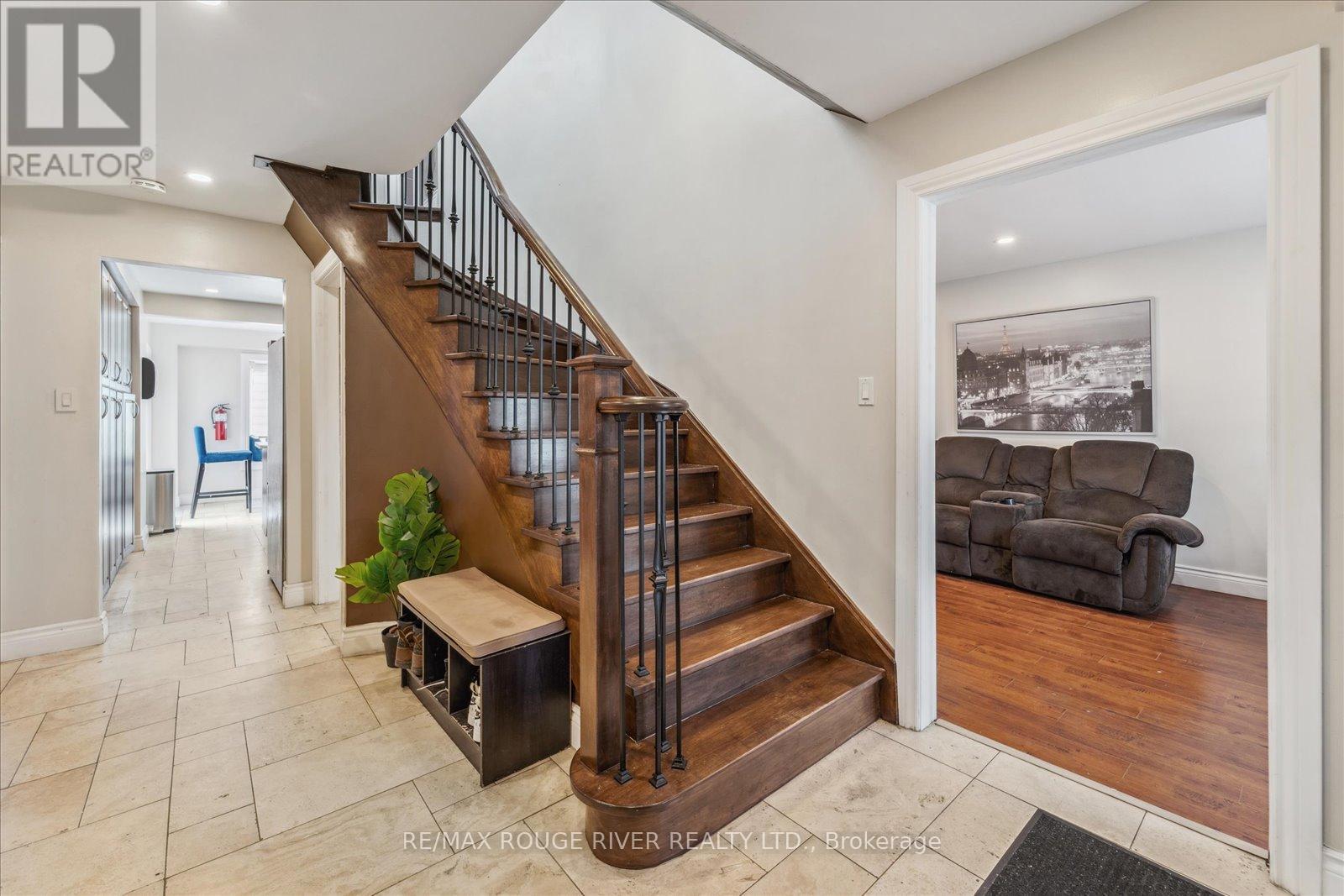 86 Knapton Avenue, Ajax, Ontario  L1S 5V8 - Photo 4 - E12186616