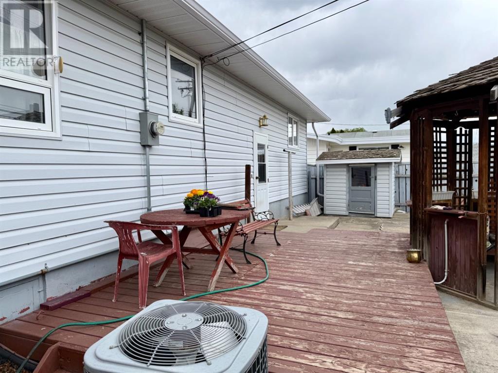 Property at 1617 13 Avenue N image 4