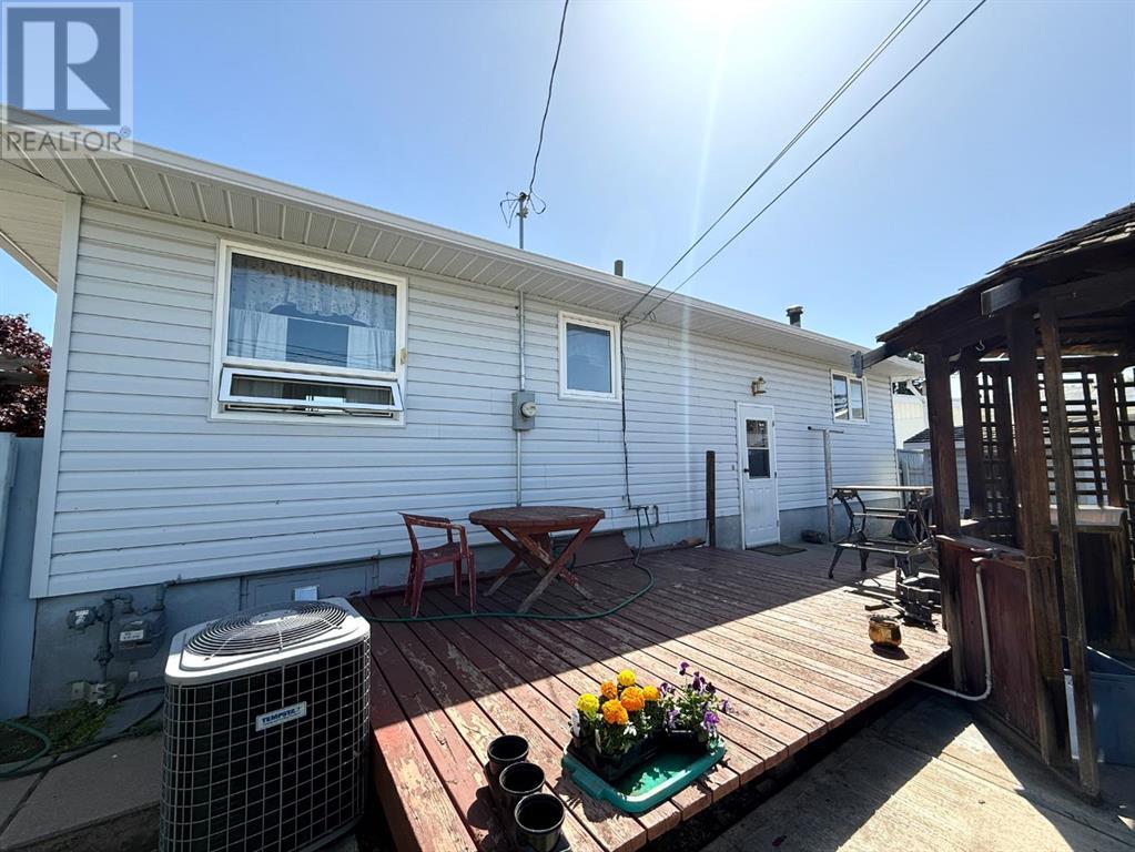 Property at 1617 13 Avenue N image 5