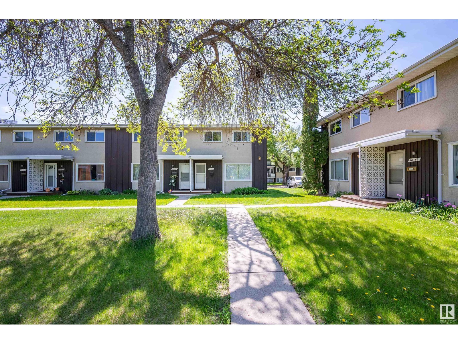 10453 58 AV NW, Edmonton, Alberta