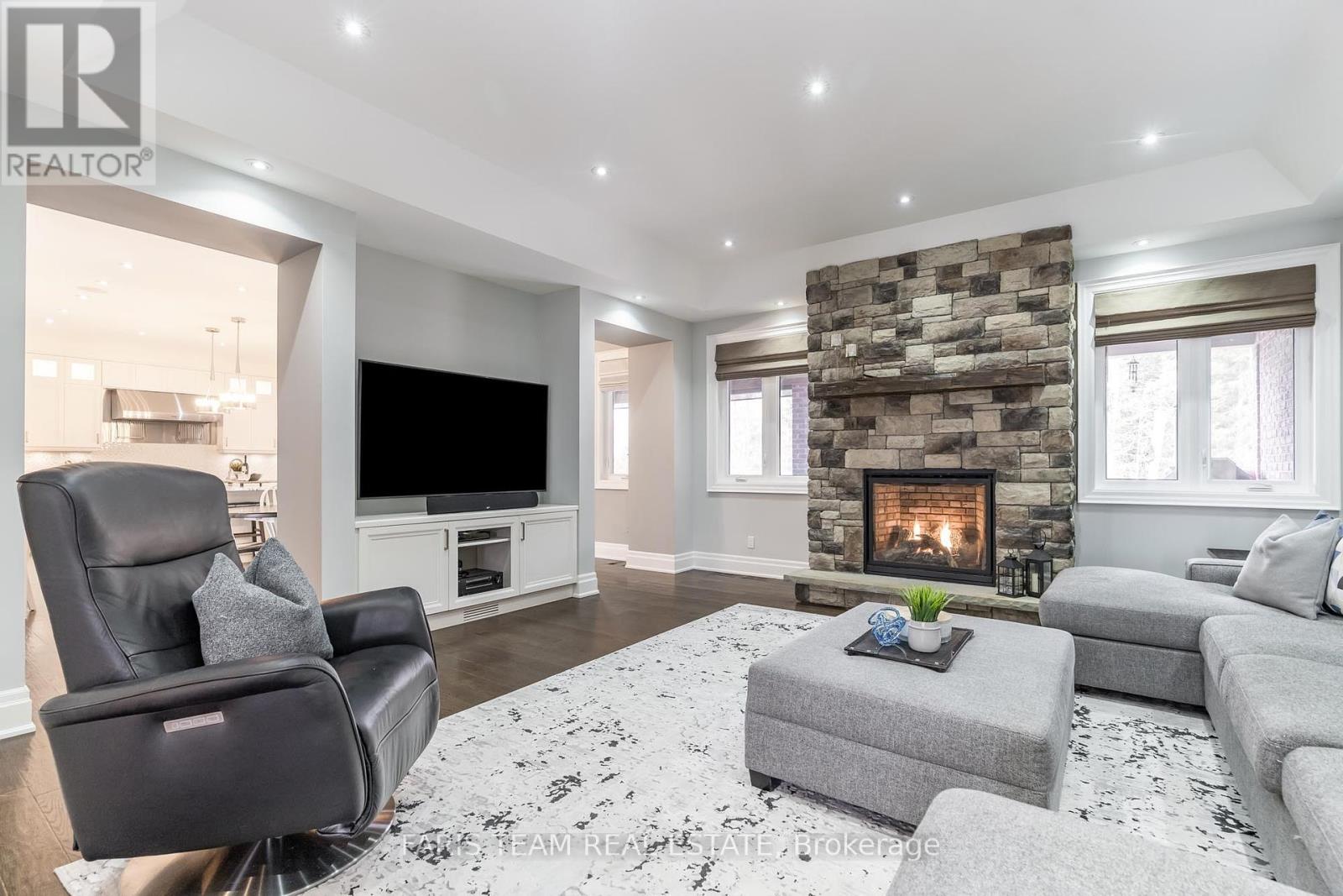 158 Dale Crescent, Bradford West Gwillimbury, Ontario  L0L 1L0 - Photo 11 - N12186599