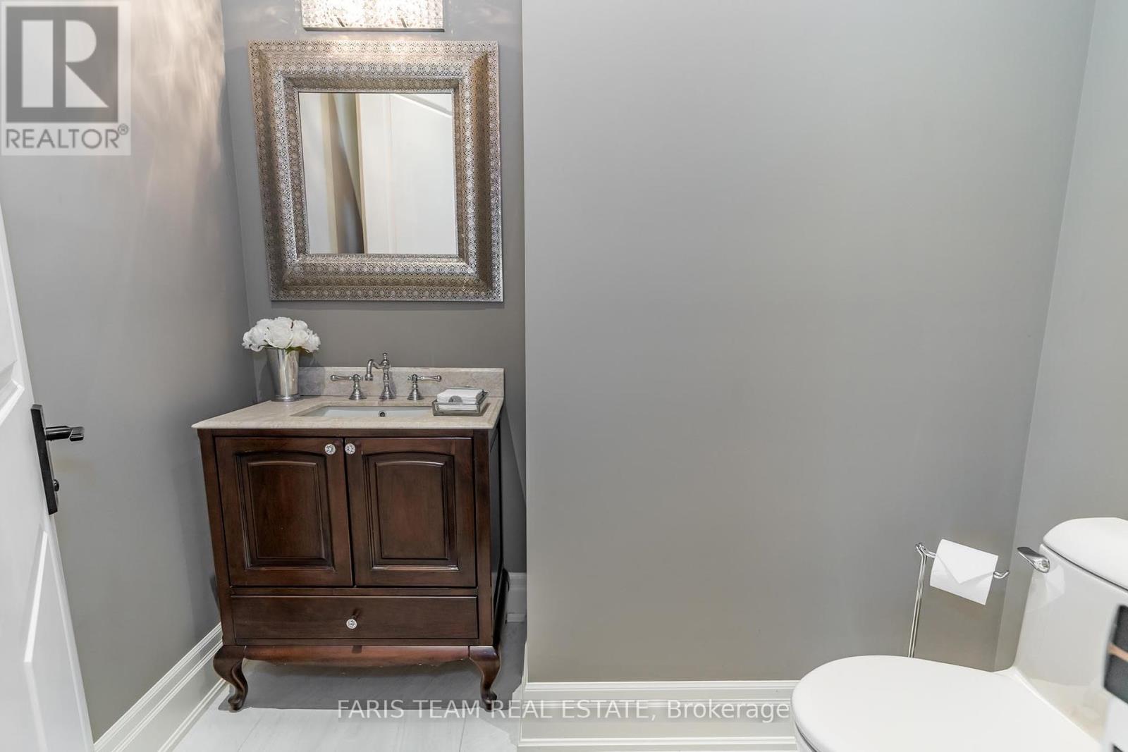 158 Dale Crescent, Bradford West Gwillimbury, Ontario  L0L 1L0 - Photo 20 - N12186599