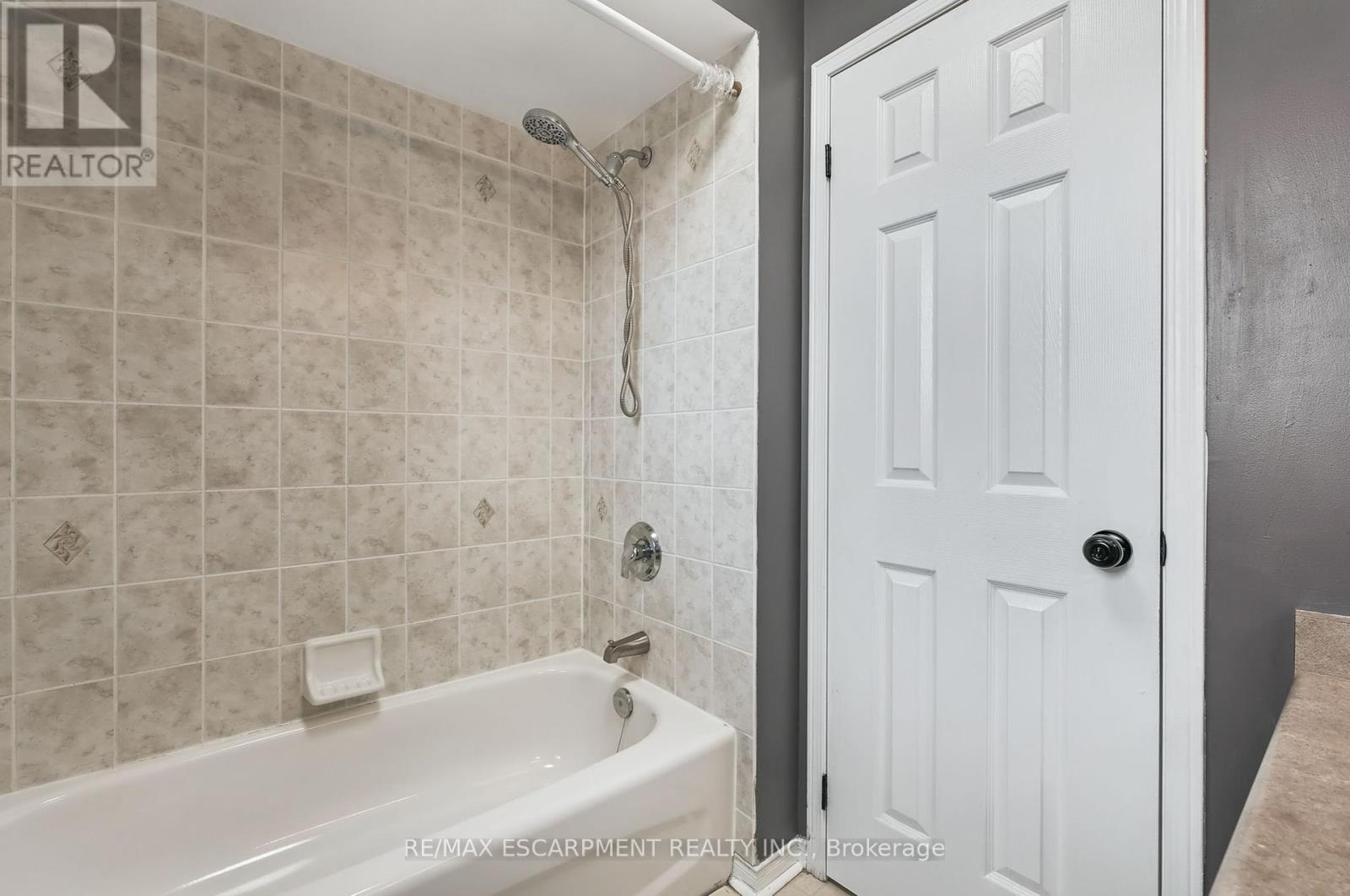 5 Mavin Street, Brantford, Ontario  N3T 6N1 - Photo 34 - X12185812