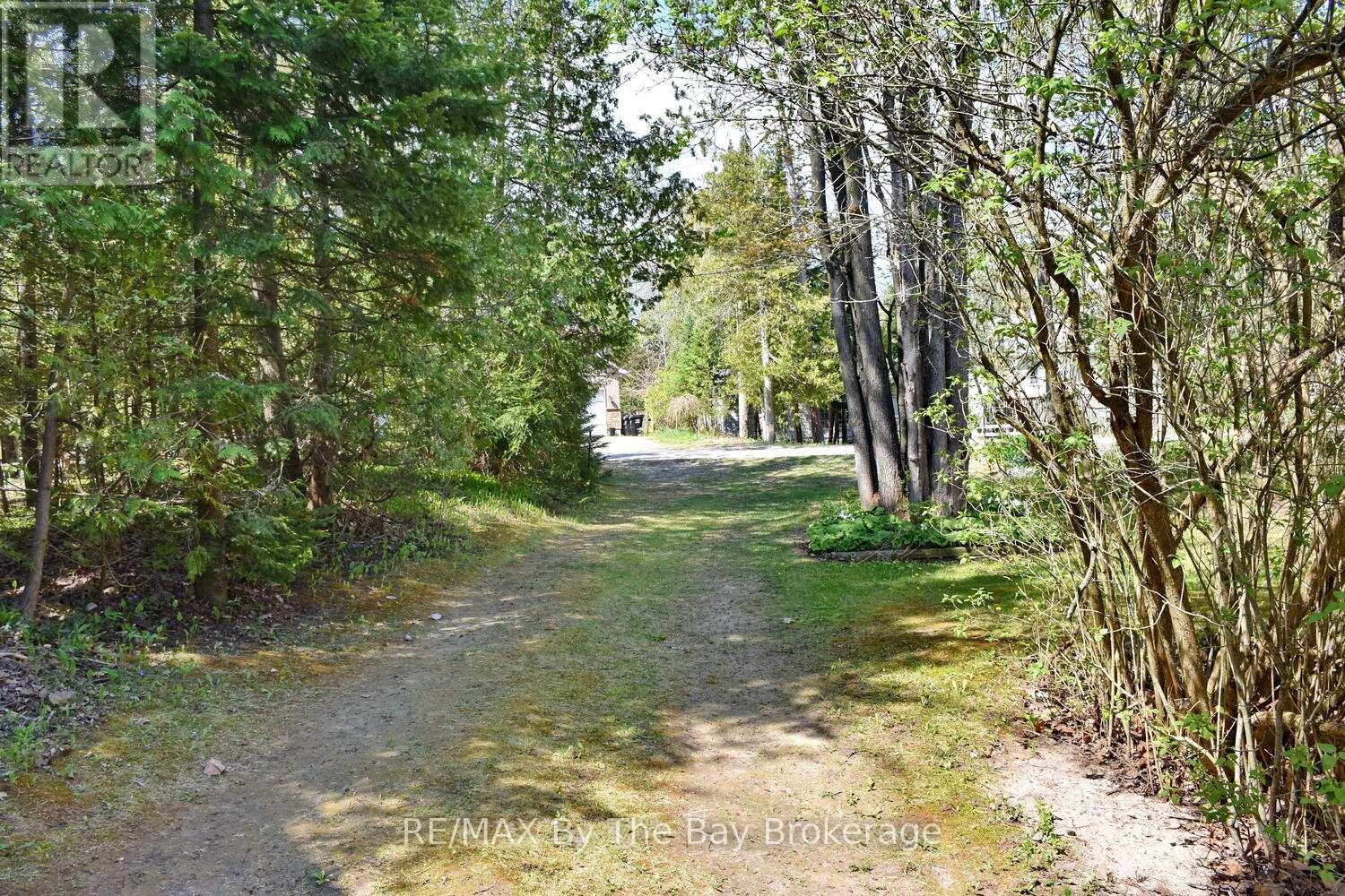 15 Sylvan Avenue, Wasaga Beach, Ontario  L9Z 1T3 - Photo 23 - S12153028