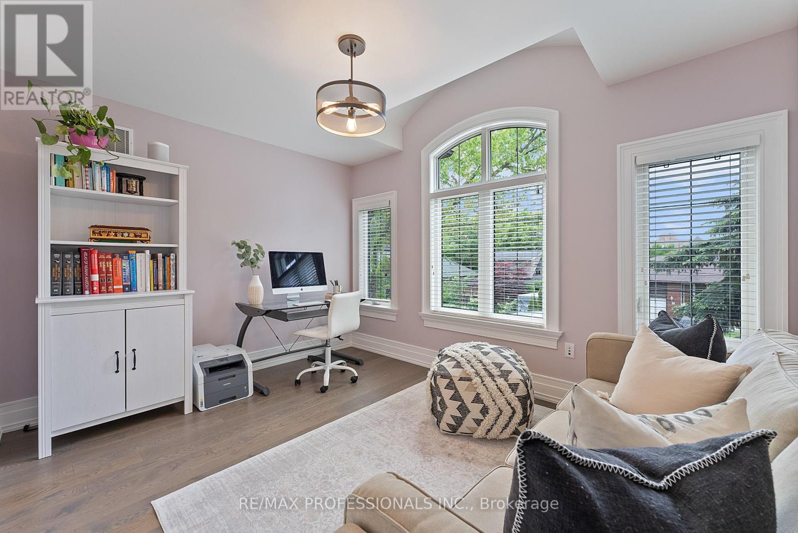22 Brussels Street, Toronto (Stonegate-Queensway), Ontario  M8Y 1H3 - Photo 35 - W12186571