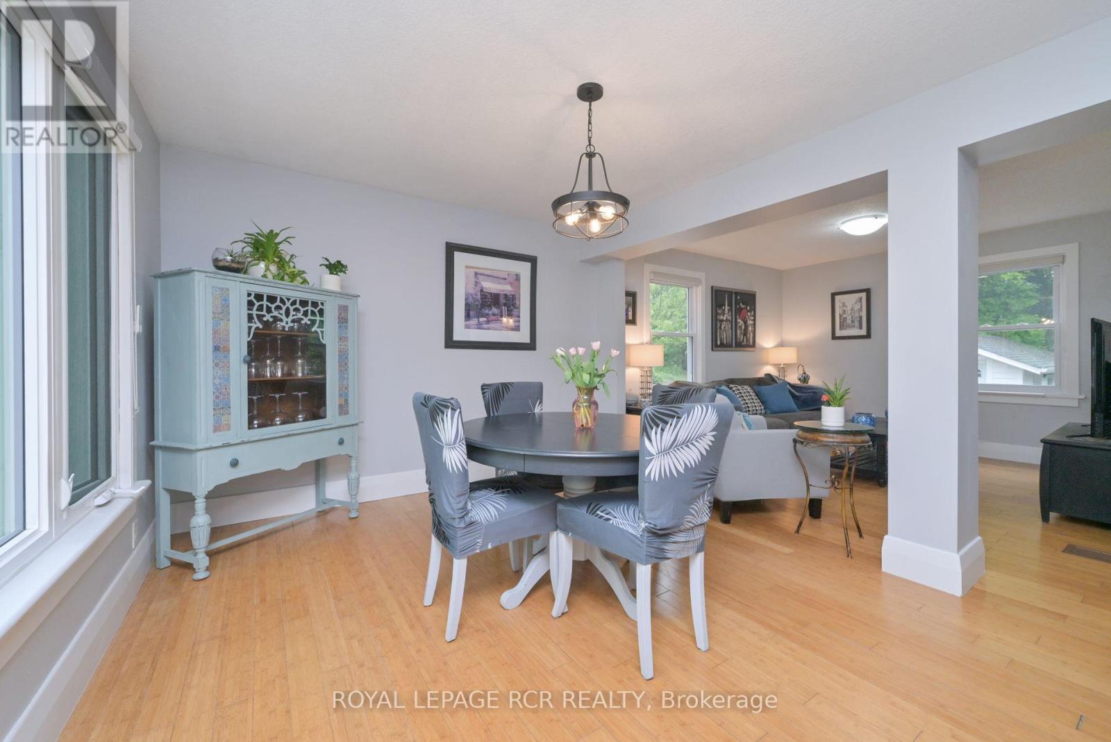 4 John Street, Halton Hills, Ontario  L7G 2J7 - Photo 4 - W12186574