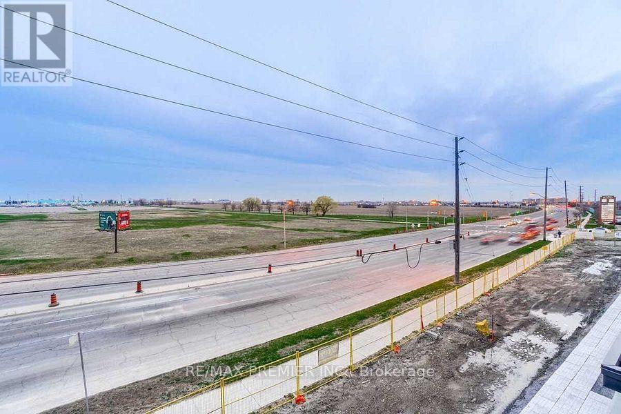 4 - 620 Rexdale Boulevard, Toronto, Ontario  M9W 6T4 - Photo 24 - W12186575