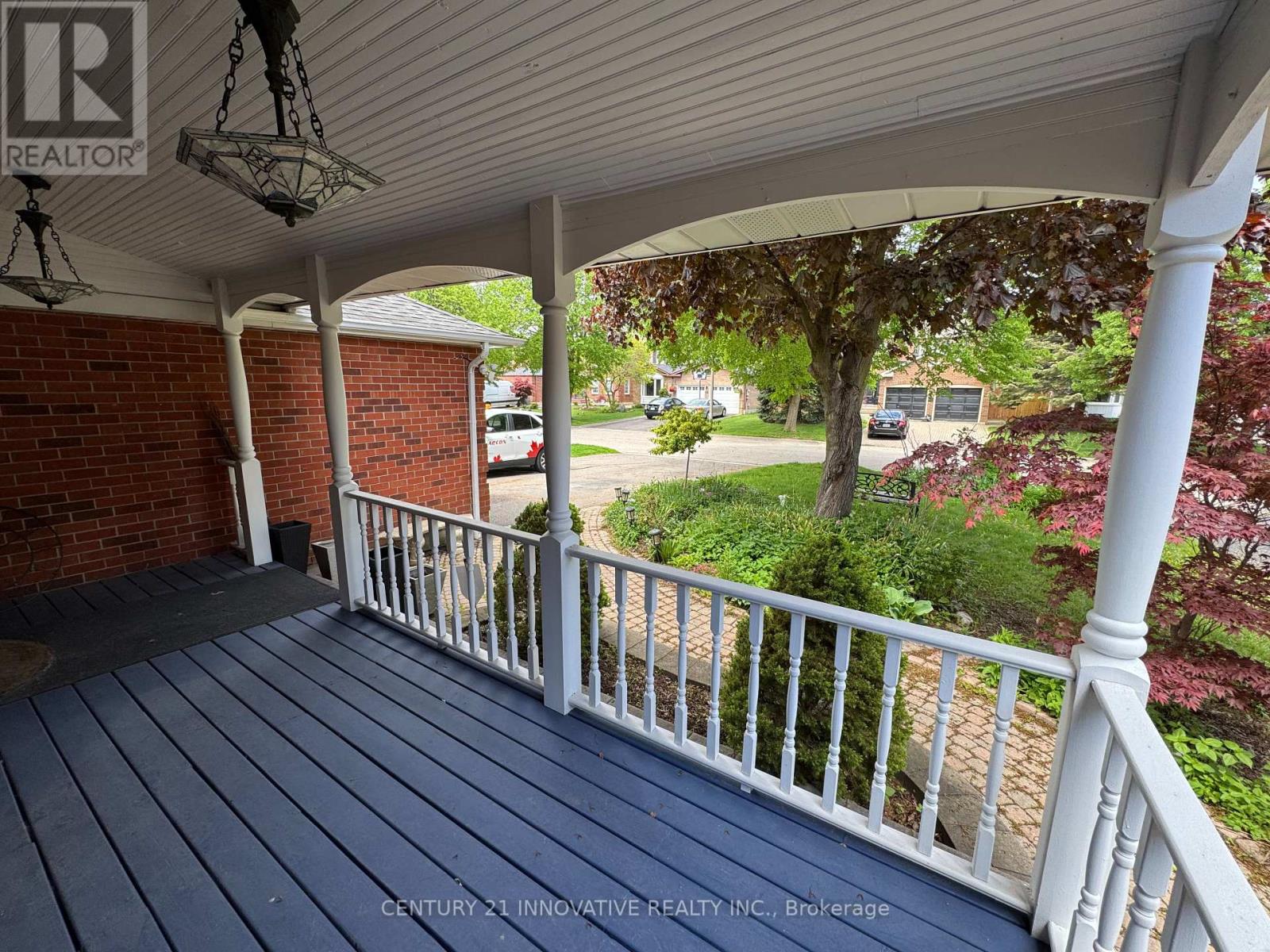 23 Linden Crescent, Brampton (Westgate), Ontario  L6S 4A1 - Photo 2 - W12186598