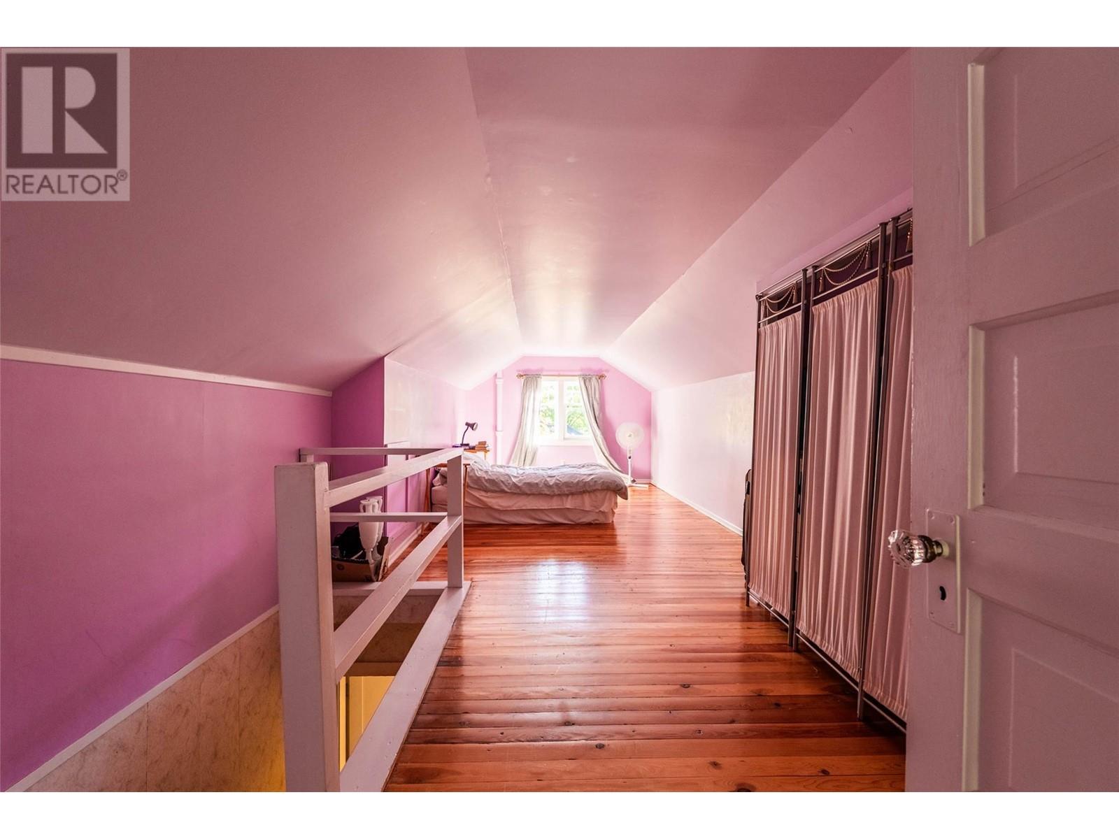 324 Houston Street, Nelson, British Columbia  V1L 5H4 - Photo 42 - 10350053