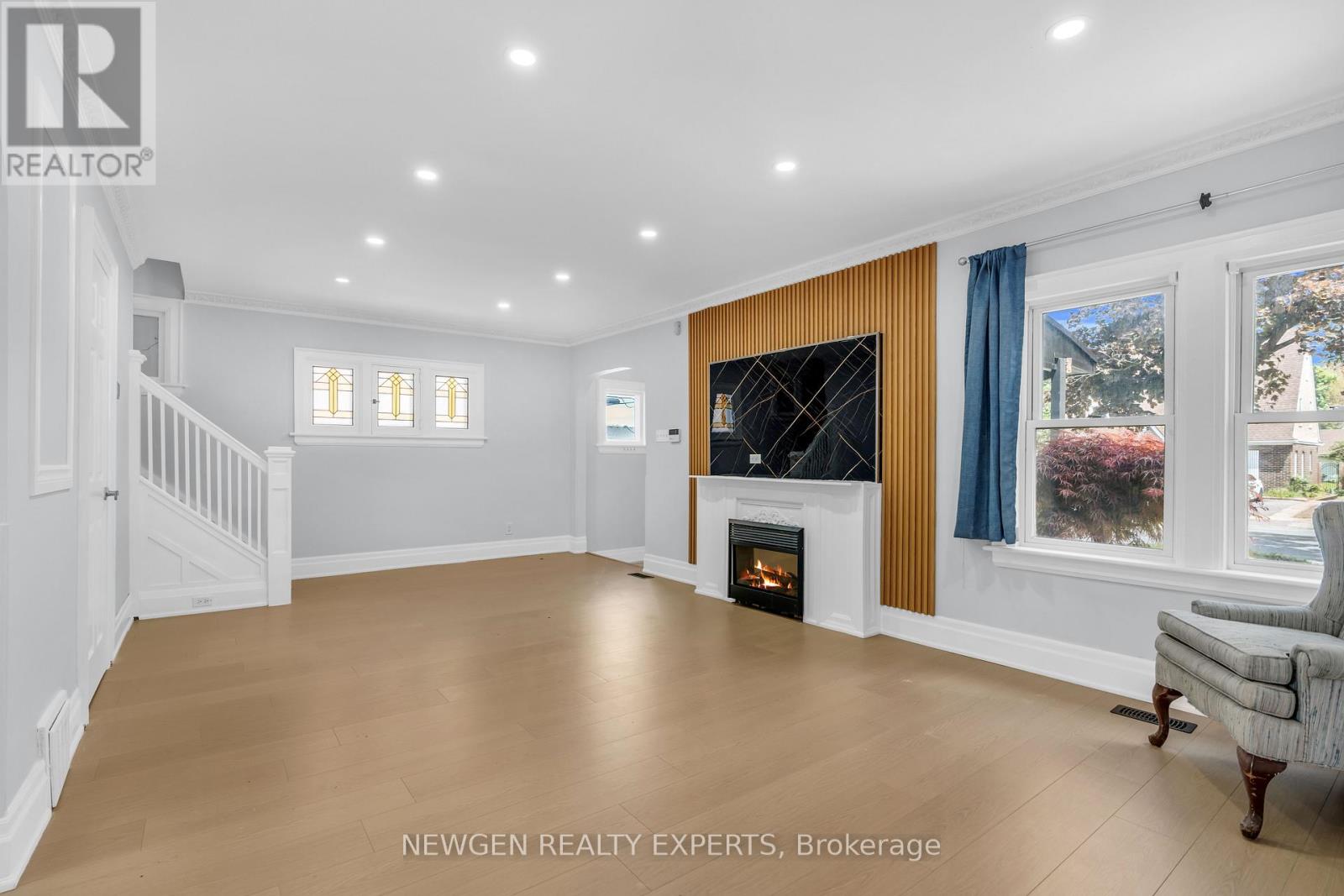 5765 Dorchester Road, Niagara Falls, Ontario  L2G 5S6 - Photo 12 - X12186578